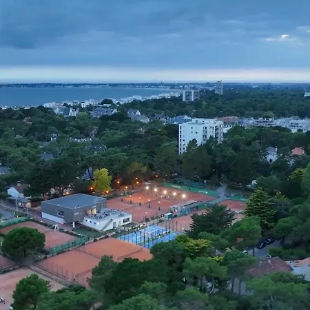 : En Rez De Jardin * La Baule