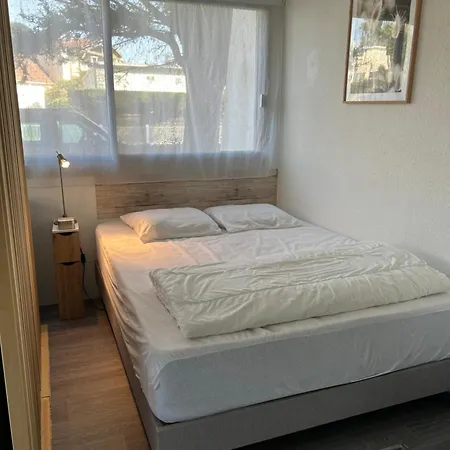 Apartment : En Rez De Jardin *